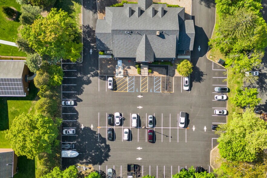 More Photos Of 215 Old Tappan Rd, Old Tappan Medical For Lease