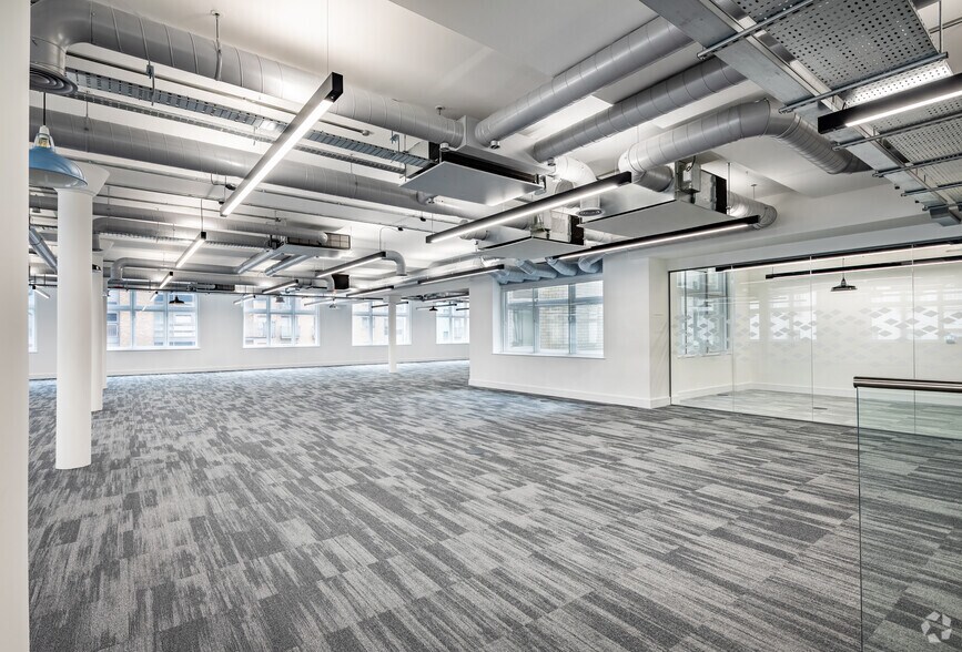 More Photos Of 56 Oxford St, Manchester Office For Lease