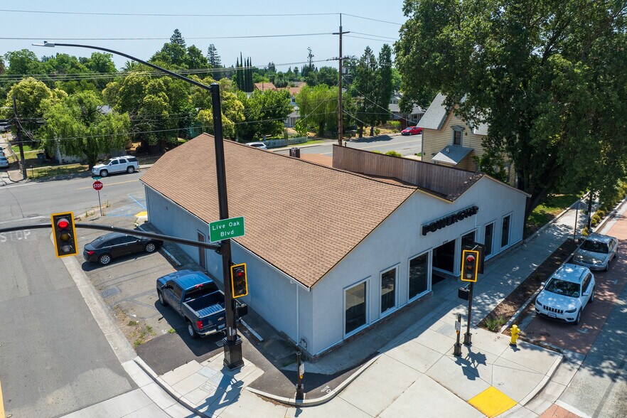 More Photos Of 9793 Live Oak Blvd, Live Oak Storefront Retail Office For Sale