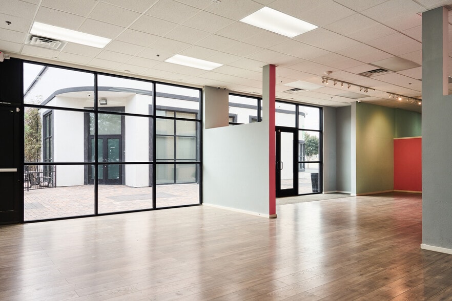 More Photos Of 1027 S Main St, Las Vegas Office For Lease