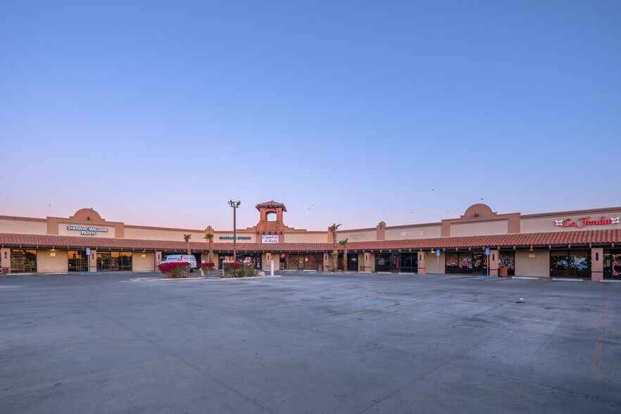 More Photos Of 1950 S 4th St, El Centro General Retail For Sale