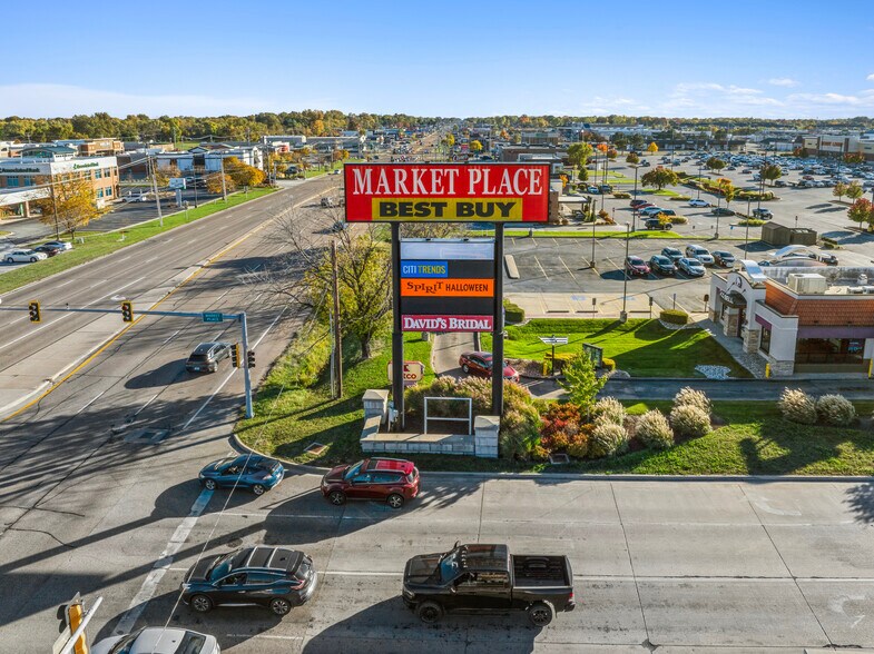 More Photos Of 26 Plaza Dr, Fairview Heights General Retail For Sale