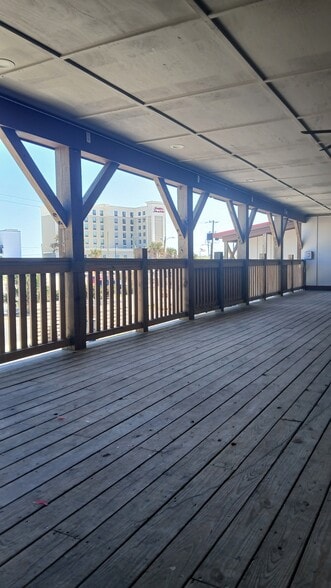 More Photos Of 219 Myrtle Ave, Carolina Beach Restaurant For Lease