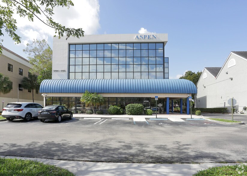 More Photos Of 1704-1726 N University Dr, Coral Springs Medical For Lease