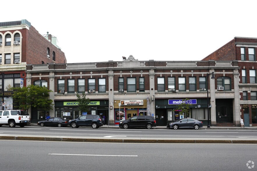 More Photos Of 600 Columbia Rd, Dorchester General Retail For Lease