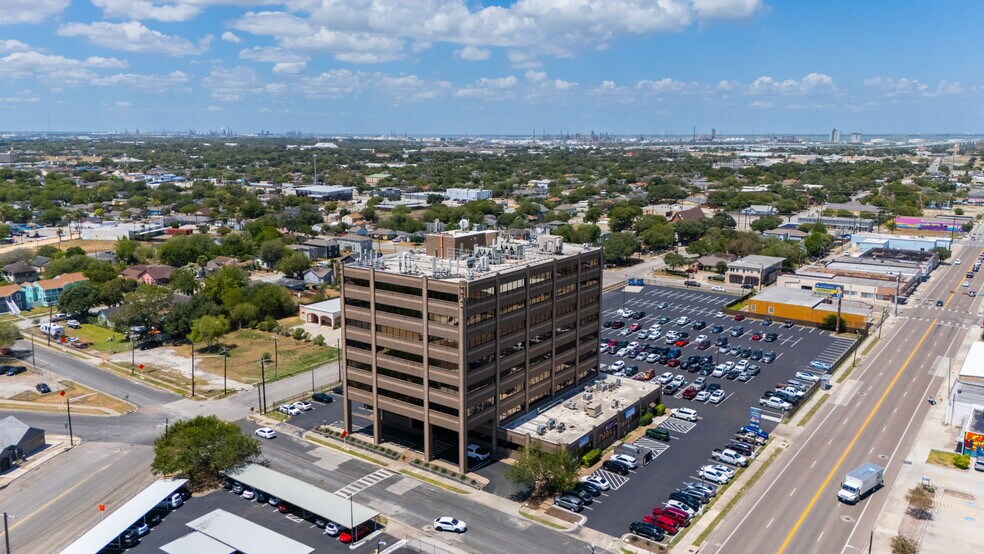 More Photos Of 1521 Staples St, Corpus Christi Medical For Lease