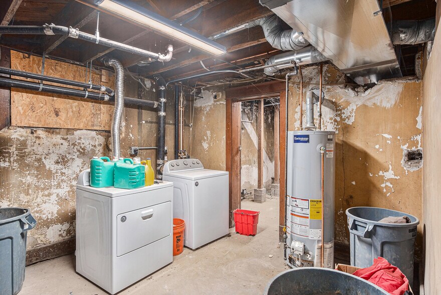More Photos Of 2601-2603 N 45th St, Omaha Office Residential For Sale