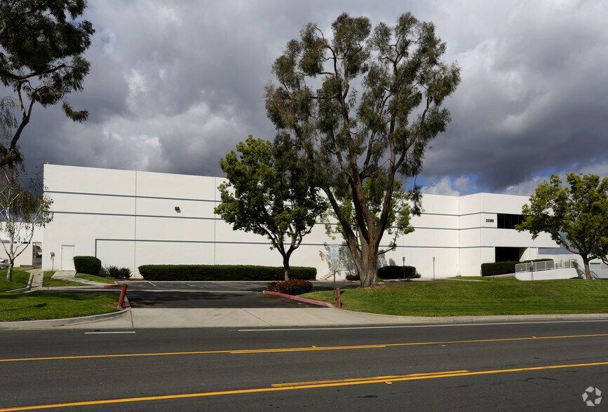 More Photos Of 2090 California Ave, Corona Warehouse For Lease