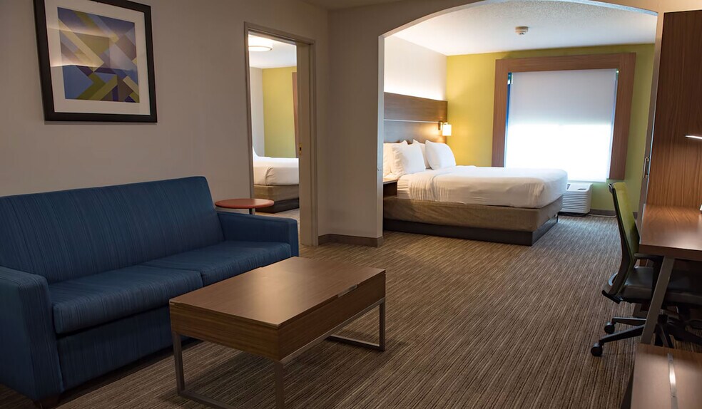 More Photos Of 58364 In-19, Elkhart Hotel For Sale