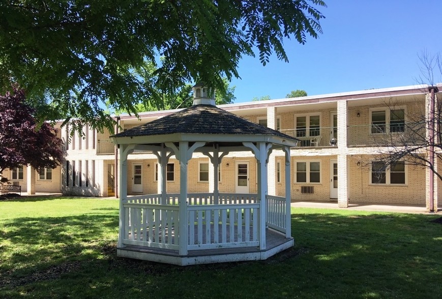 More Photos Of 45 Olmsted St, East Hartford Apartments For Sale