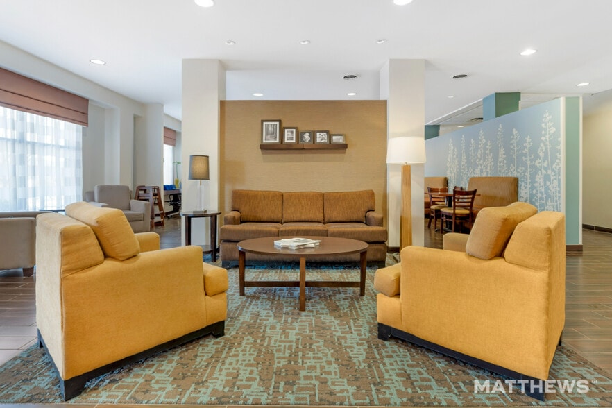 More Photos Of 13320 Ali Ghan Rd NE, Cumberland Hotel For Sale