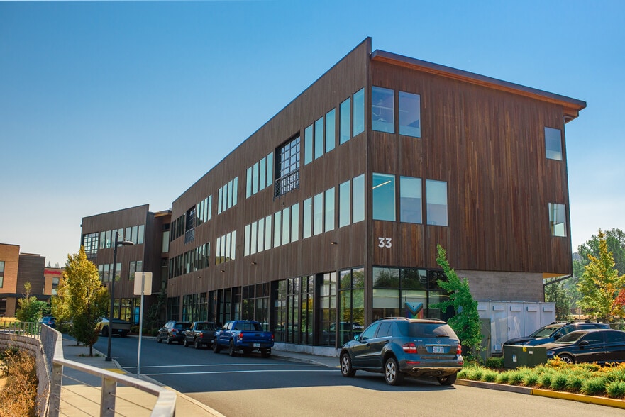 More Photos Of 33 Nichols Pkwy, Hood River Medical For Lease