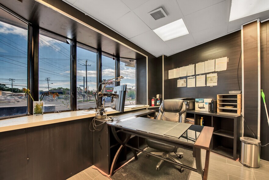 32303 Harper Ave, Saint Clair Shores, MI 48082 Office For Sale