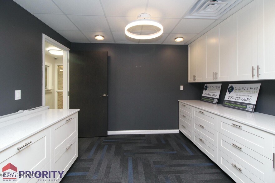 More Photos Of 623 N Commercial Dr, Gillette Office For Lease