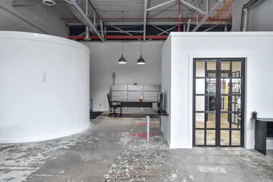 More Photos Of 650 Hamilton Ave SE, Atlanta Unknown For Lease