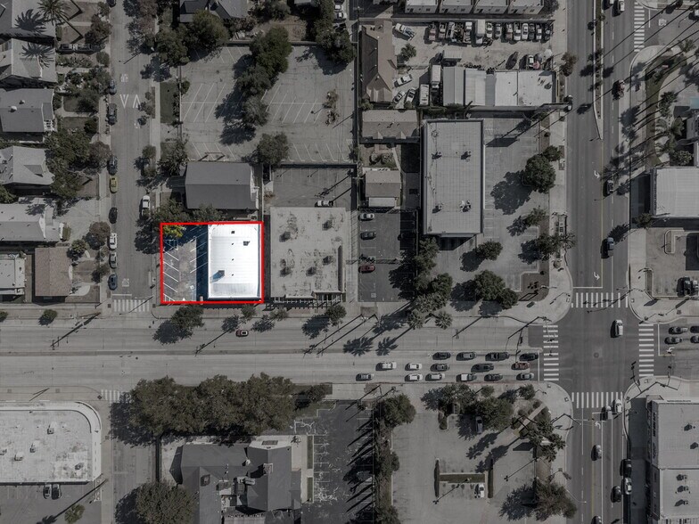 More Photos Of 570 N Towne Ave, Pomona Storefront Retail Office For Lease
