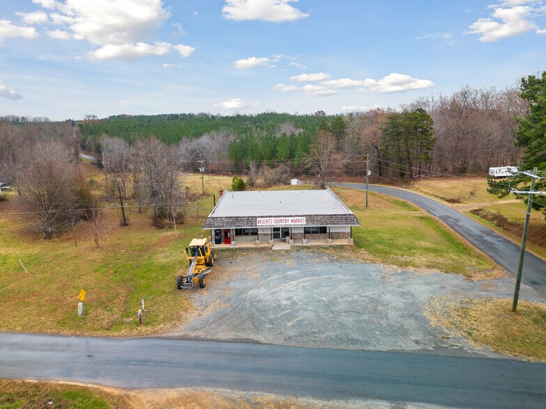 More Photos Of 3628 Brights Rd, Pittsville General Retail For Sale