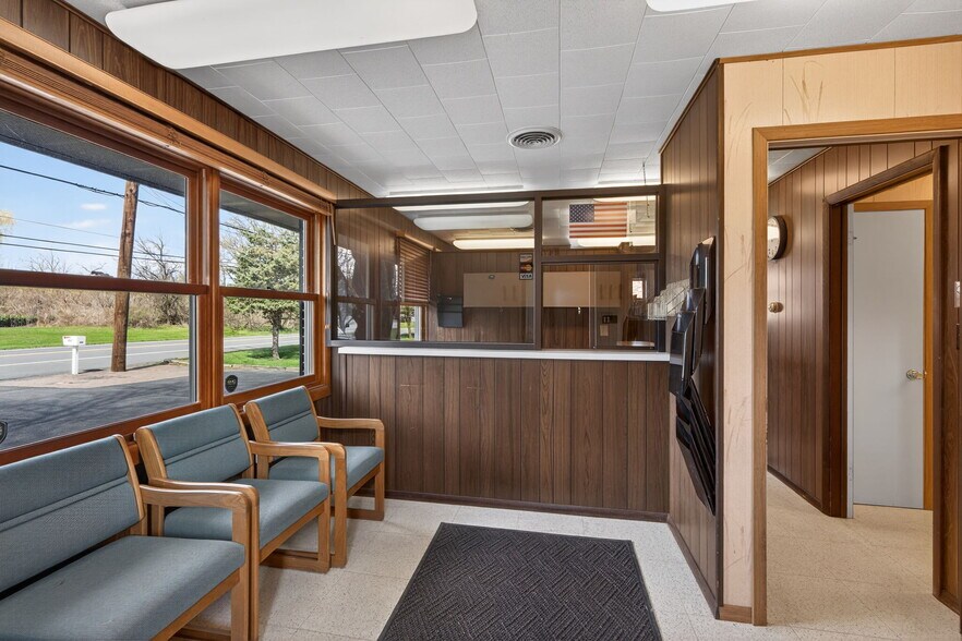 More Photos Of 6534 Sullivan Trl, Wind Gap Office For Sale