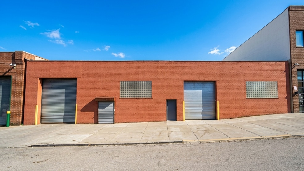 More Photos Of 41-18 Berrian Blvd, Astoria Warehouse For Sale