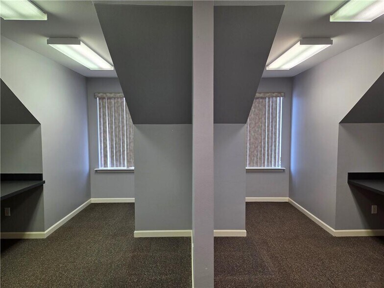 More Photos Of 1065 Muller Pky, Westwego Office For Sale