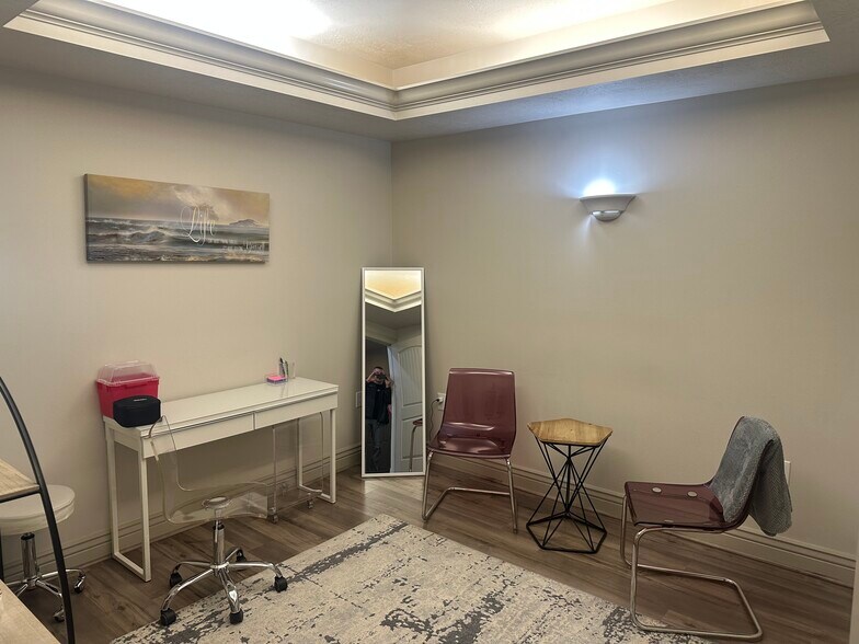 More Photos Of 11576 S State St, Draper Medical For Lease