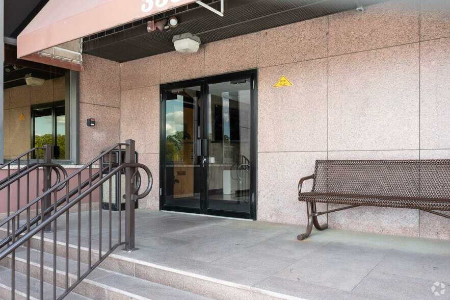 More Photos Of 333 Sylvan Ave, Englewood Cliffs Office For Lease