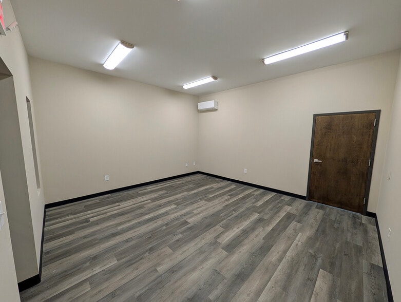 Primary Photo Of 300 Maltbie Industrial Dr, Lawrenceville Light Distribution For Lease