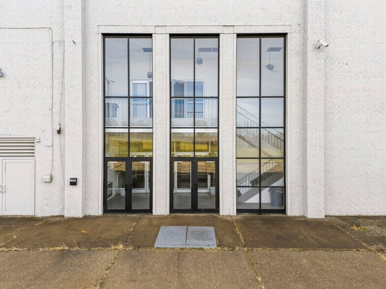 More Photos Of 2600 25th St, Canton Specialty For Sale