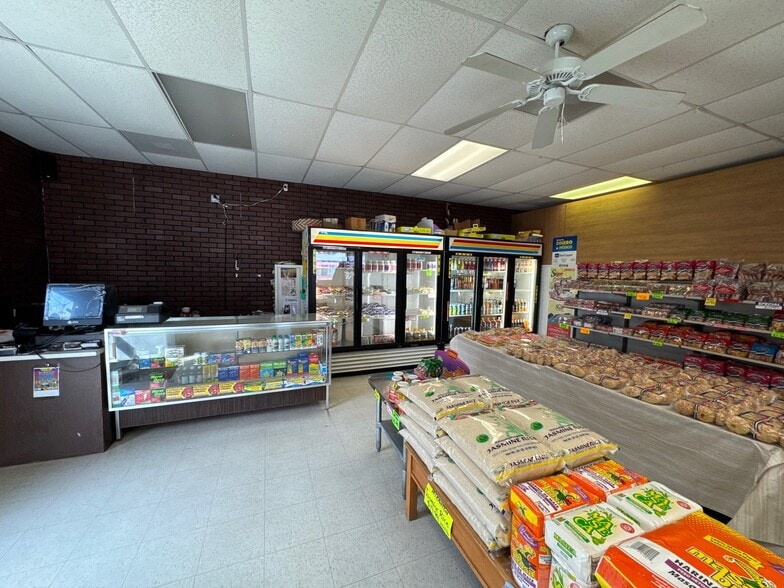 More Photos Of 945 E Webb Ave, Burlington Freestanding For Sale