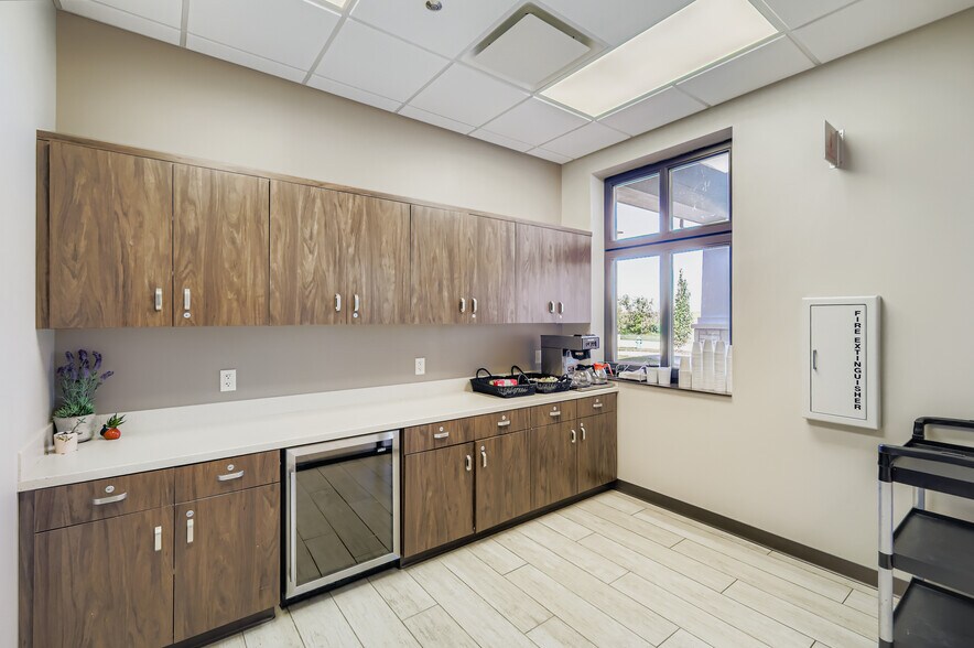 More Photos Of 40 Timberline Dr, Lemont Rehabilitation Center For Sale