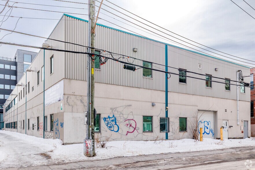 More Photos Of 7240 Rue Waverly, Montréal Loft Creative Space For Lease