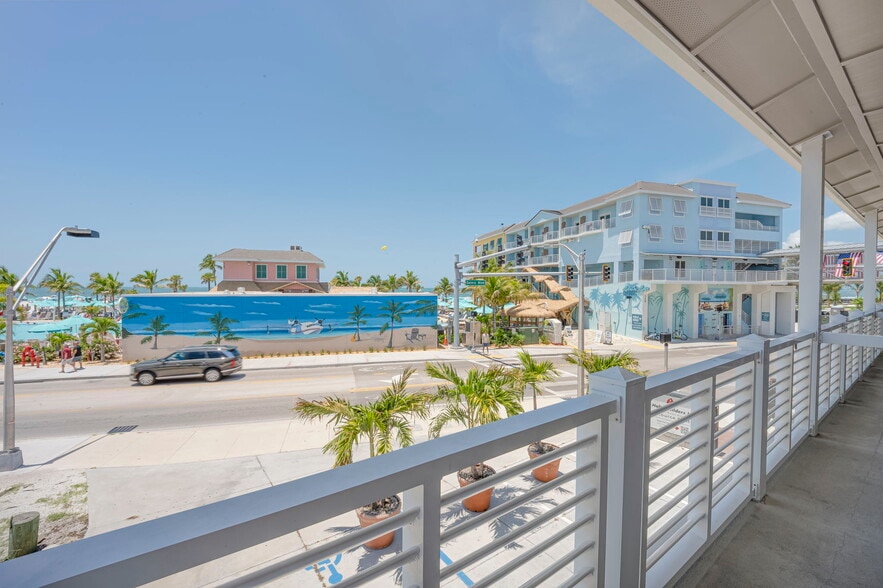 More Photos Of 1161-1165 Estero Blvd, Fort Myers Storefront Retail Residential For Sale