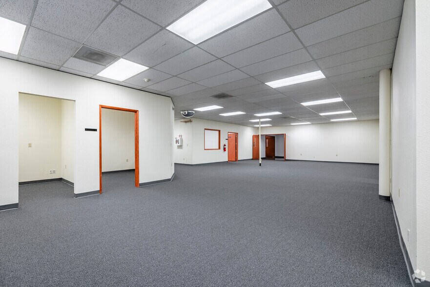 More Photos Of 481 California St, Grants Pass Industrial For Sale