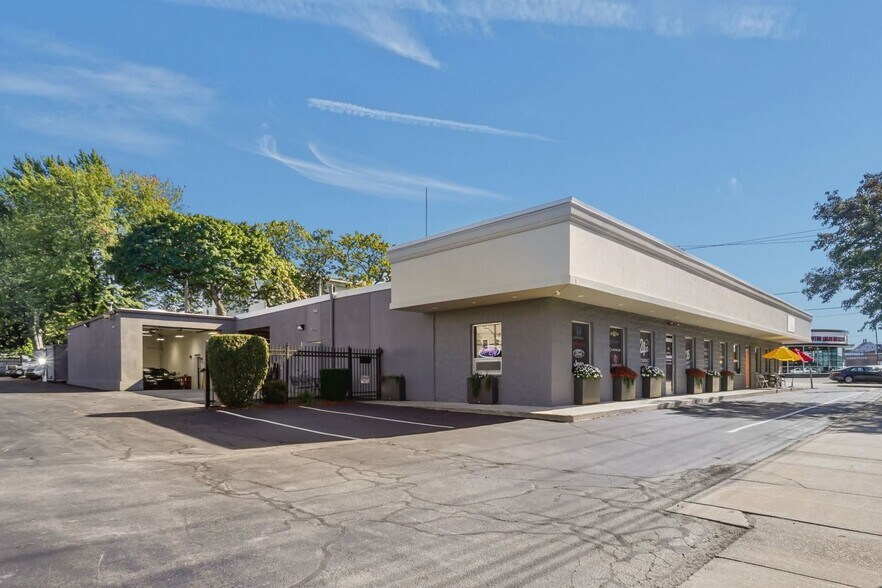 More Photos Of 540 Pawtucket Ave, Pawtucket Freestanding For Lease