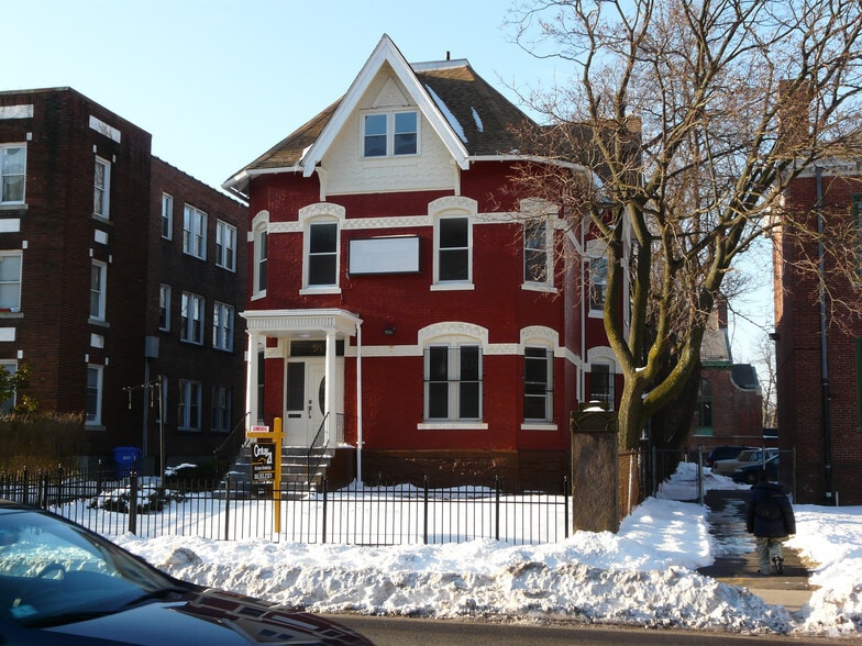 More Photos Of 915 Asylum Ave, Hartford Office For Sale