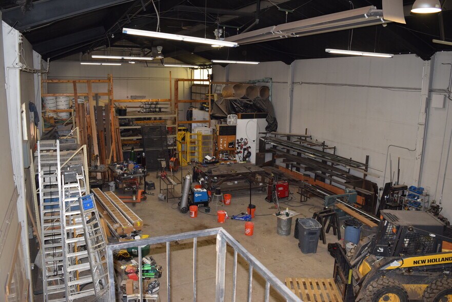 More Photos Of 1125 Depew Ct, Lakewood Unknown For Lease