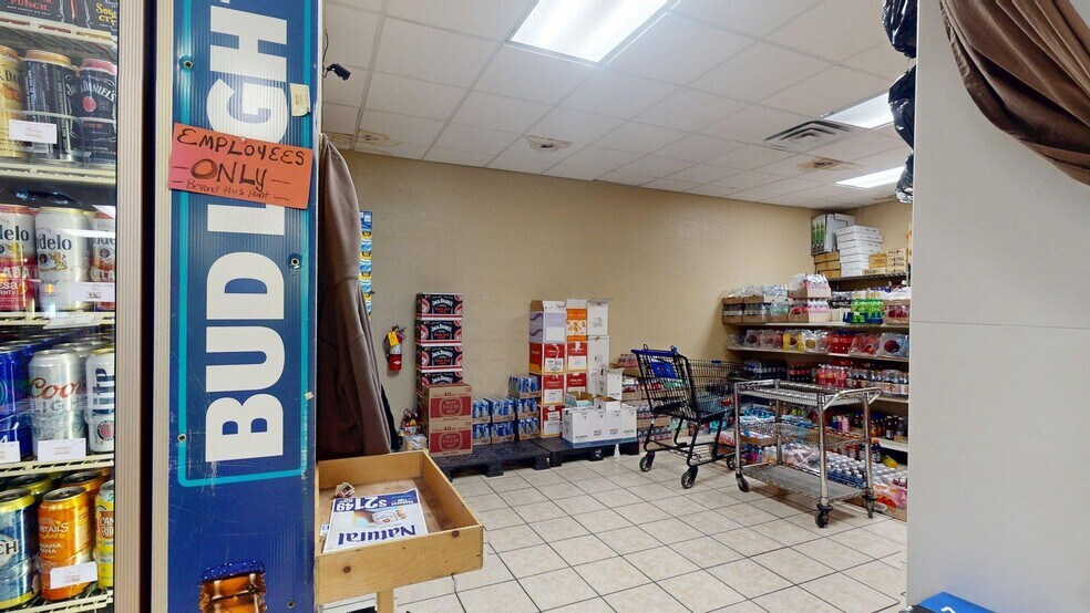 More Photos Of 2410 N State Line Ave, Texarkana Specialty For Sale