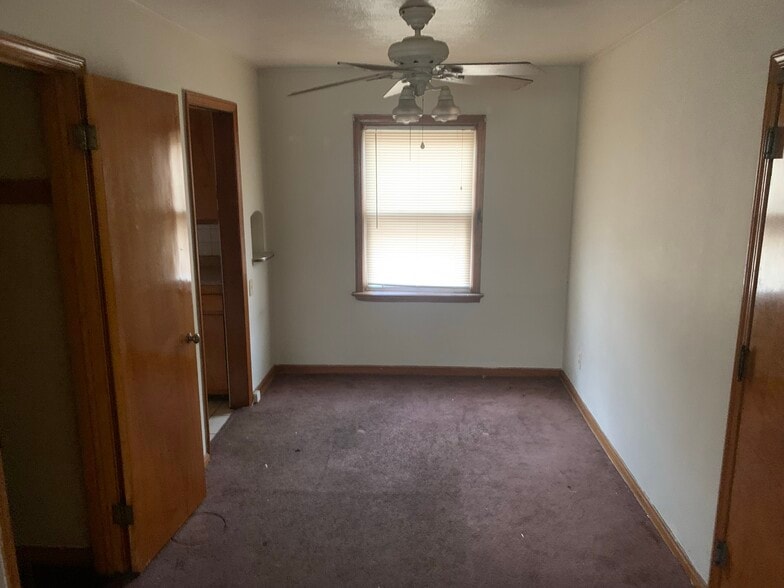 More Photos Of 2521 Noble Rd, Cleveland Heights Apartments For Sale