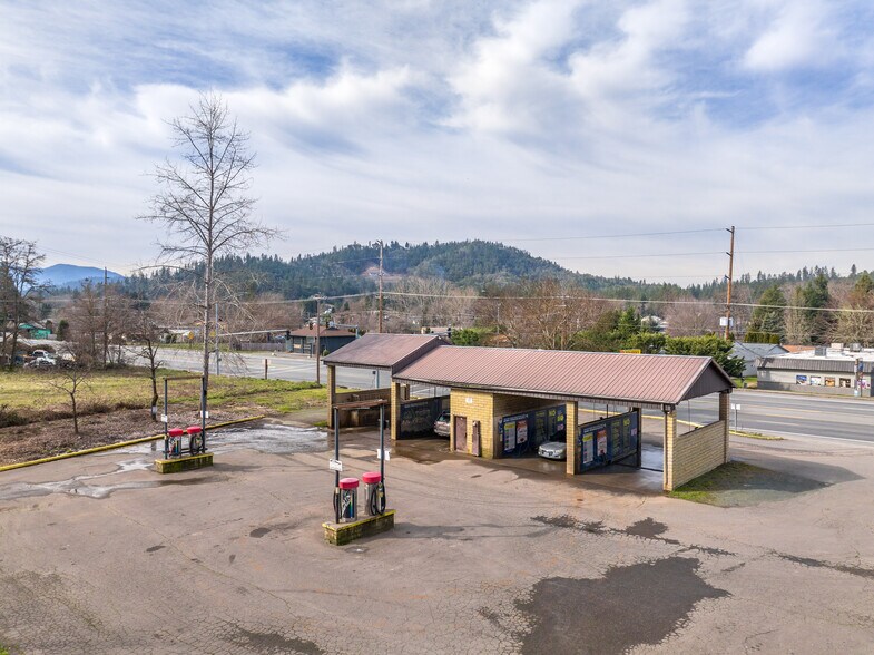 More Photos Of 2521 Williams Hwy, Grants Pass Carwash For Sale