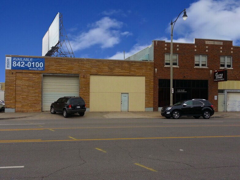 Primary Photo Of 1114 N Broadway Ave, Oklahoma City Manufacturing For Lease