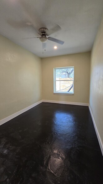More Photos Of 17621 Stacey Ln, Lago Vista Lodge Meeting Hall For Lease