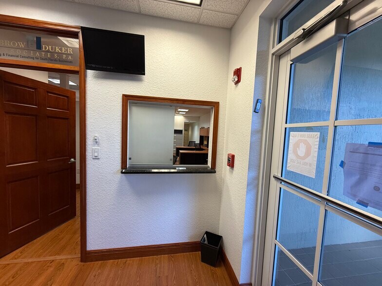 More Photos Of 5401 N University Dr, Coral Springs Medical For Sale