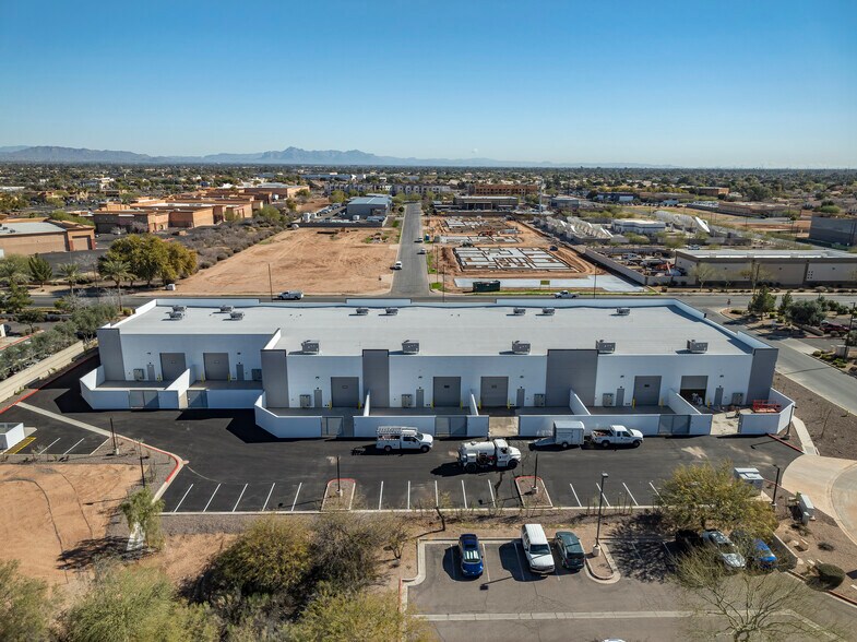 More Photos Of 1428 N Horne St, Gilbert Warehouse For Lease