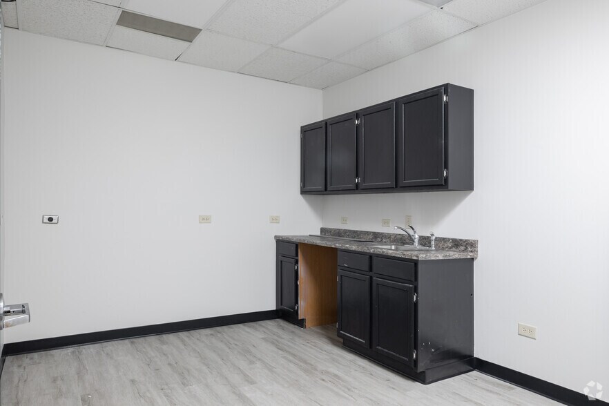 More Photos Of 23 Inverness Way E, Englewood Office For Lease