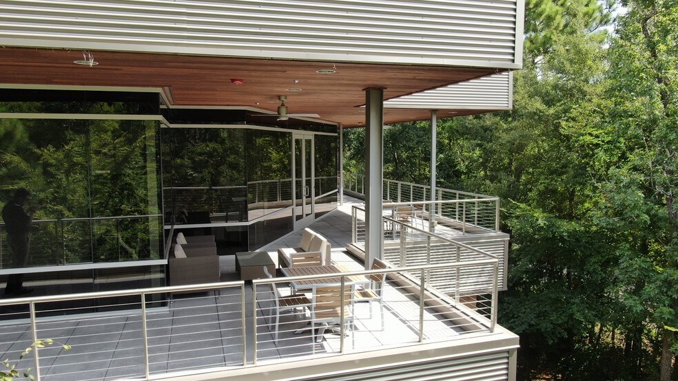 More Photos Of 1070 Evergreen Cir, The Woodlands Office For Lease