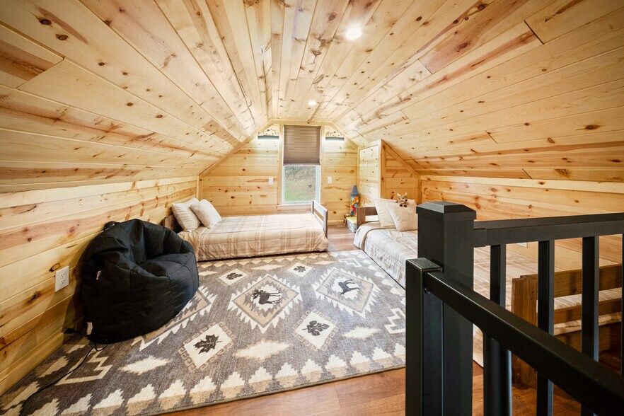 More Photos Of 325 Sinking Rd, Argillite Hospitality For Sale