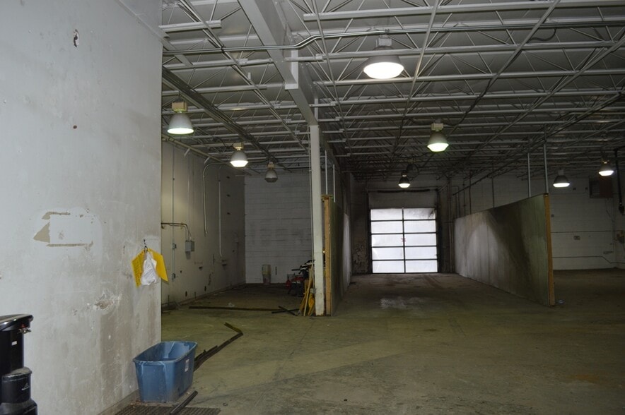 More Photos Of 3555-3559 W Wright St, Boise Light Manufacturing For Lease