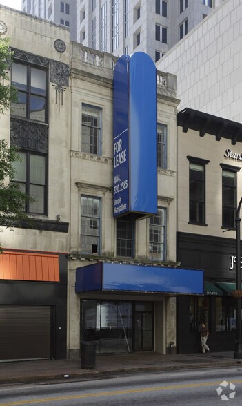 More Photos Of 205 Peachtree St, Atlanta Storefront For Sale