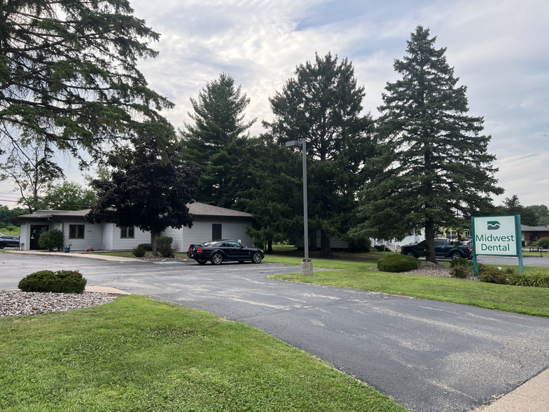 Primary Photo Of 2570 New Pinery Rd, Portage Medical For Sale