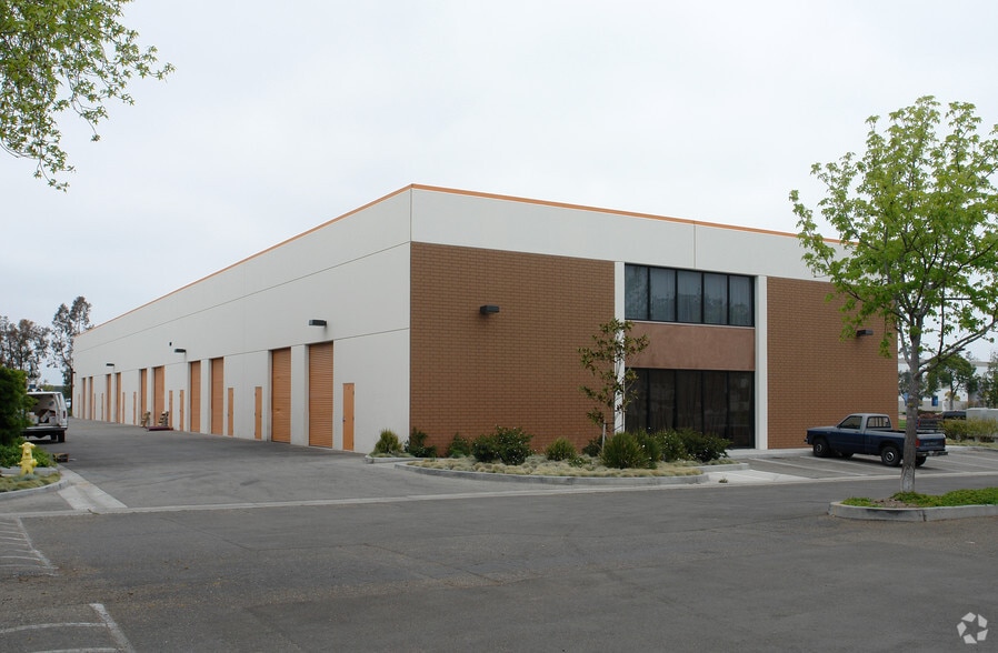 More Photos Of 1601 Pacific Ave, Oxnard Warehouse For Lease
